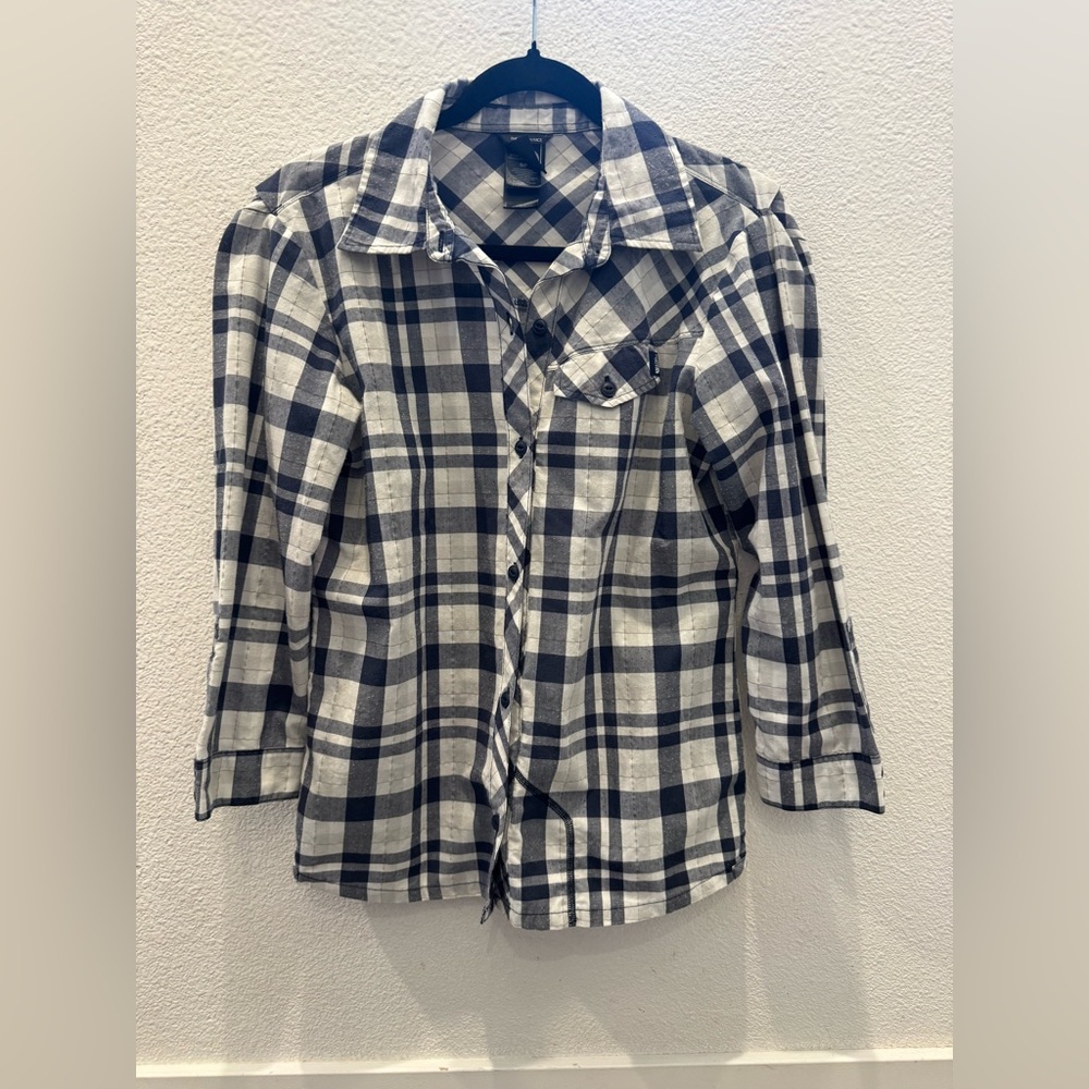 North Face black and white plaid button-down flannel shirt